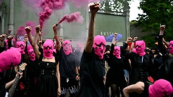 La Bienal de Venecia abrió con protestas por la presencia de Rusia