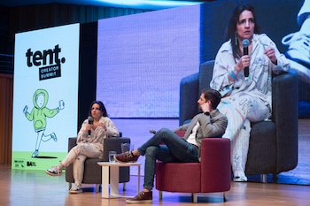 "De 50 puertas que golpeás,