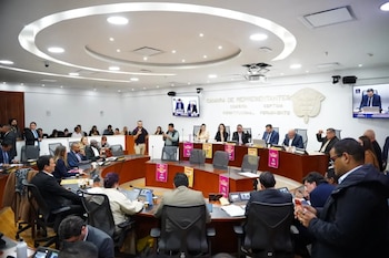 La Comisión Séptima de la Cámara de Representantes aprobó en primer debate el proyecto de ley que amplía la licencia de paternidad en Colombia - crédito Cámara de Representantes
