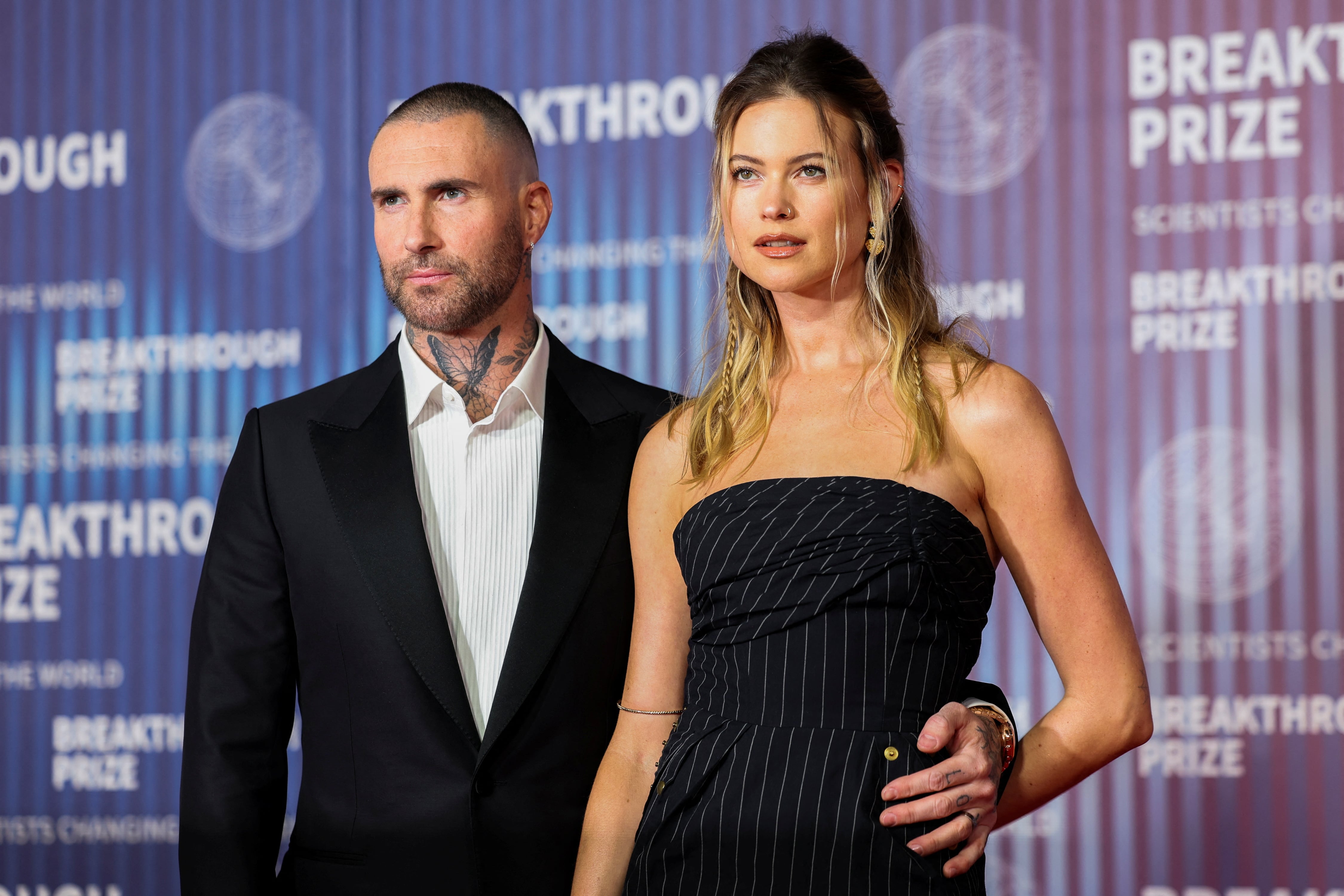 Adam Levine y Behati Prinsloo: así sobrevivió su matrimonio al escándalo de sexting que casi los separa