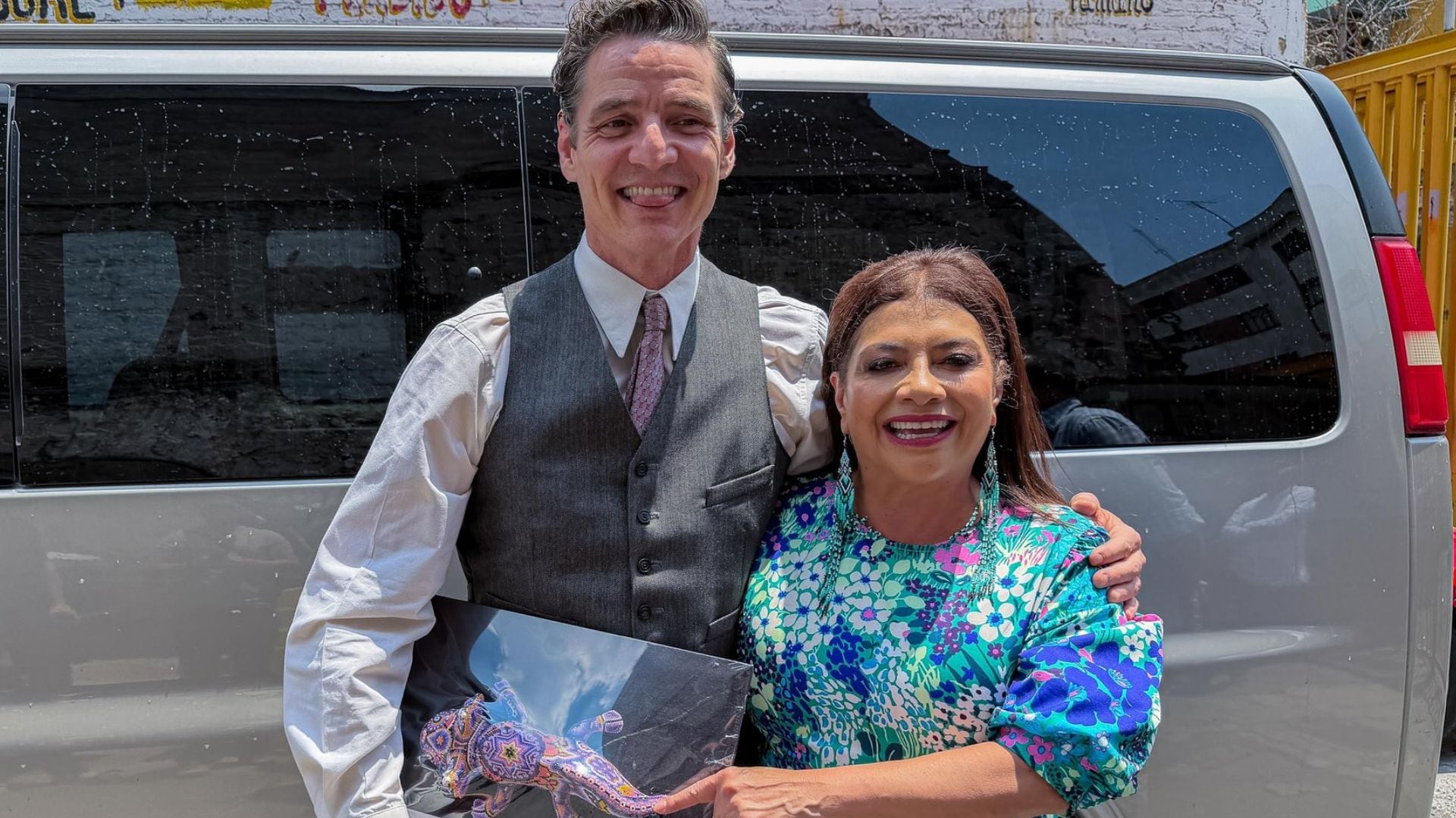 Clara Brugada presumió su encuentro con Pedro Pascal tras visitarlo en una grabación en CDMX (X/ @ClaraBrugadaM)