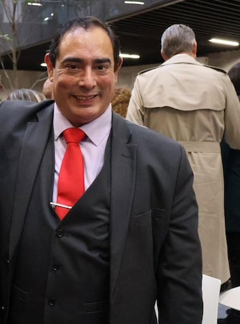 Elementos de la Fiscalía de Puebla acudieron al CIS Angelópolis tras el reporte de una detonación de arma de fuego. (X @e_consulta)