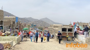 Cementerio La Balanza, Comas.
Foto: Clara