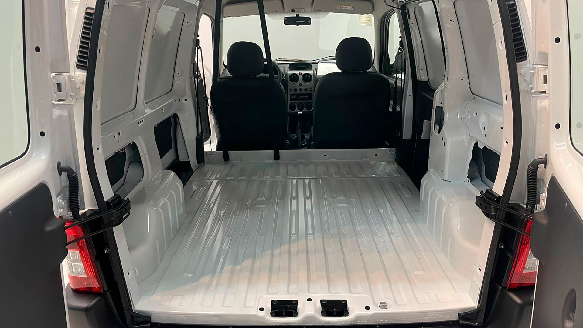 Los utilitarios de carga tenían tres productos nacionales y poca competencia de importados. Eso cambió con la llegada de modelos asiáticos