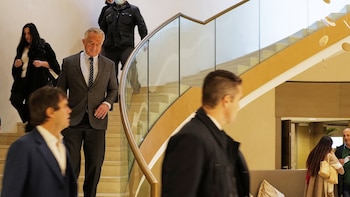 La administración Trump busca recortar