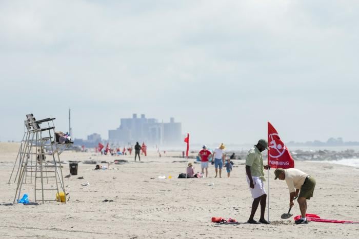 La conocida “Riviera del Bronx” continuará habilitada para nadar durante la semana adicional anunciada por la ciudad.