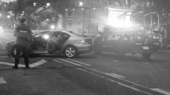 Policías matan a secuestrador y