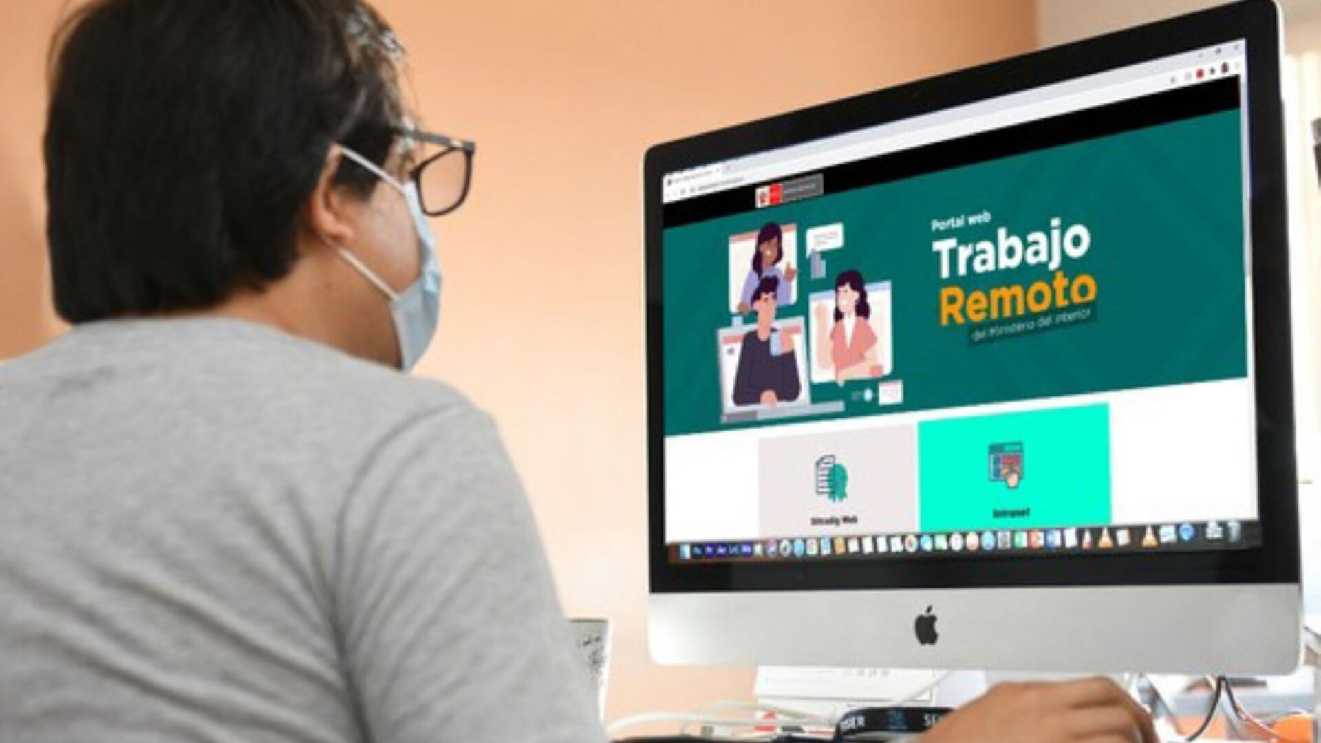 La modalidad de trabajo remoto tomó fuerza con la pandemia del covid-19 - crédito Anfina