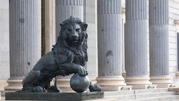 Pedro Sánchez y siete ministros