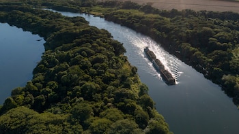 La licitación de la hidrovía entra en una fase clave con dos candidatos
