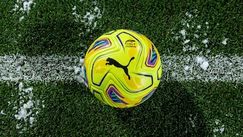 Liga F y Puma presentan el nuevo balón oficial de invierno
