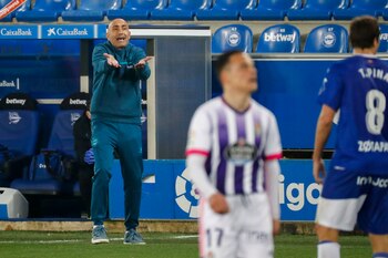 El entrenador del Deportivo Alavés,