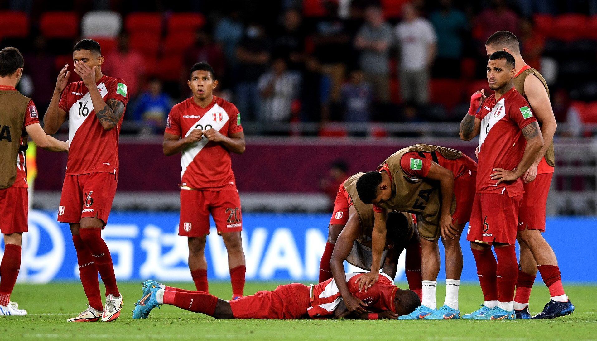 Perú perdió en penales tras remates errados de Alex Valera y Luis Advíncula.