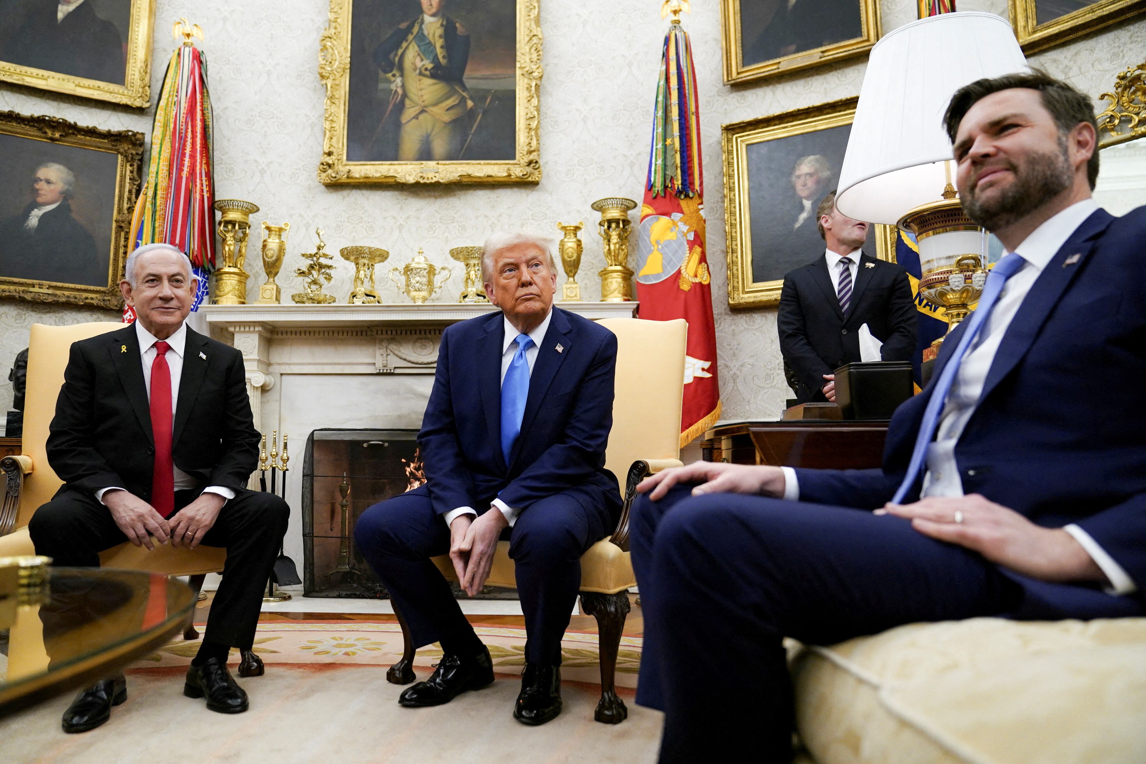 Trump, Vance y Netanyahu en el Salón Oval de la Casa Blanca, (Washington, Estados Unidos)