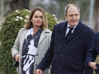 Juan Gómez Acebo llegando junto