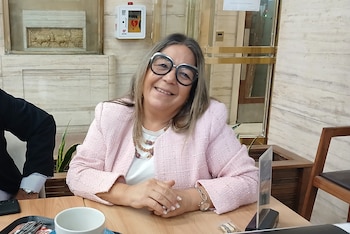 Adriana Mónica Nechevenko - escribana Manuel Adorni - Comodoro PY