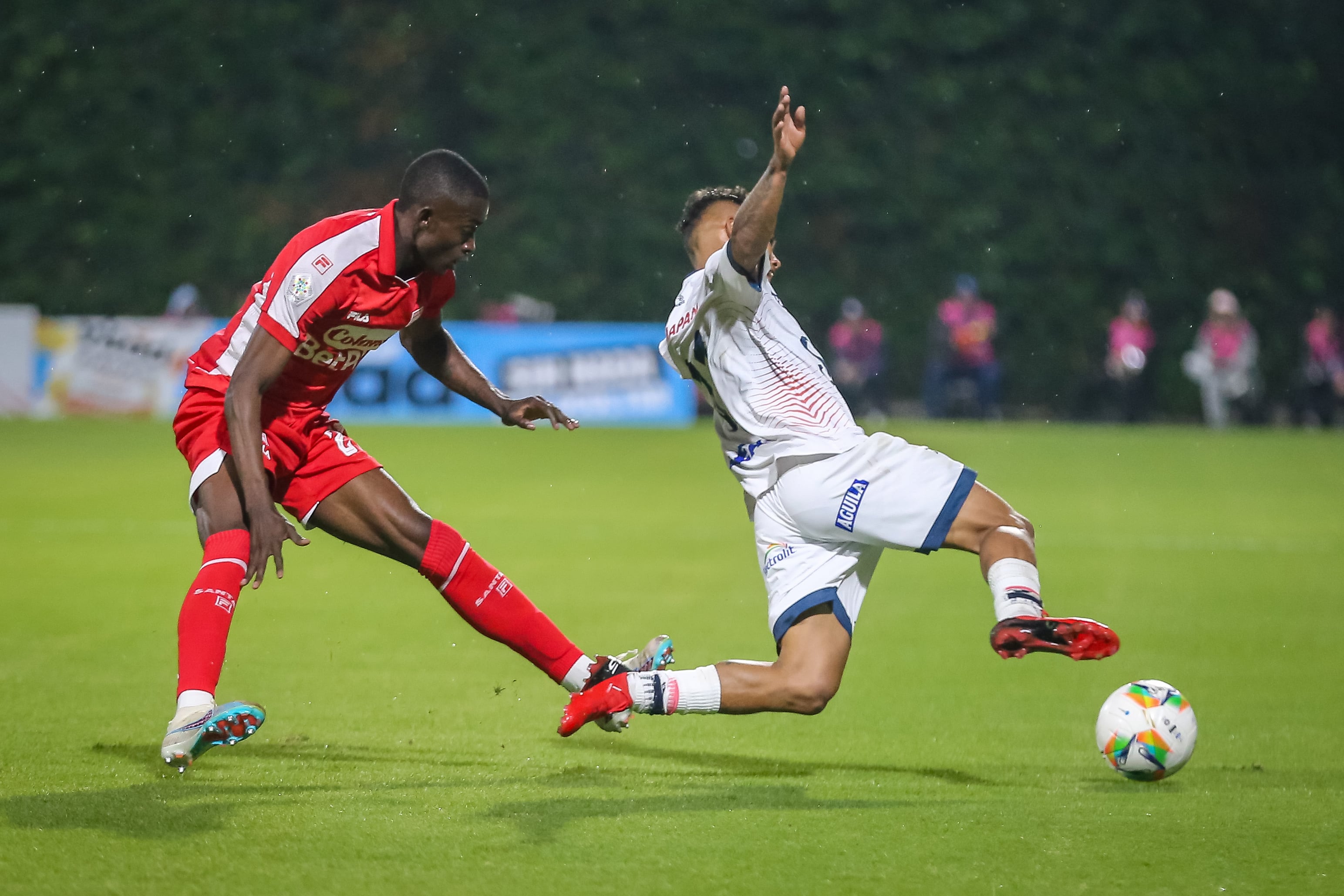 Santa Fe buscará su segundo triunfo en la Liga BetPlay en condición de visitante, ante el América - crédito Colprensa