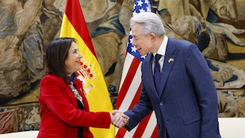 Robles se reúne mañana con el embajador de EEUU en España, tras las amenazas de Trump