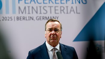 Pistorius insta a dotar de