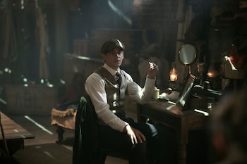 Hero Fiennes Tiffin interpreta a