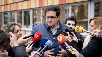 Óscar López pregunta si la