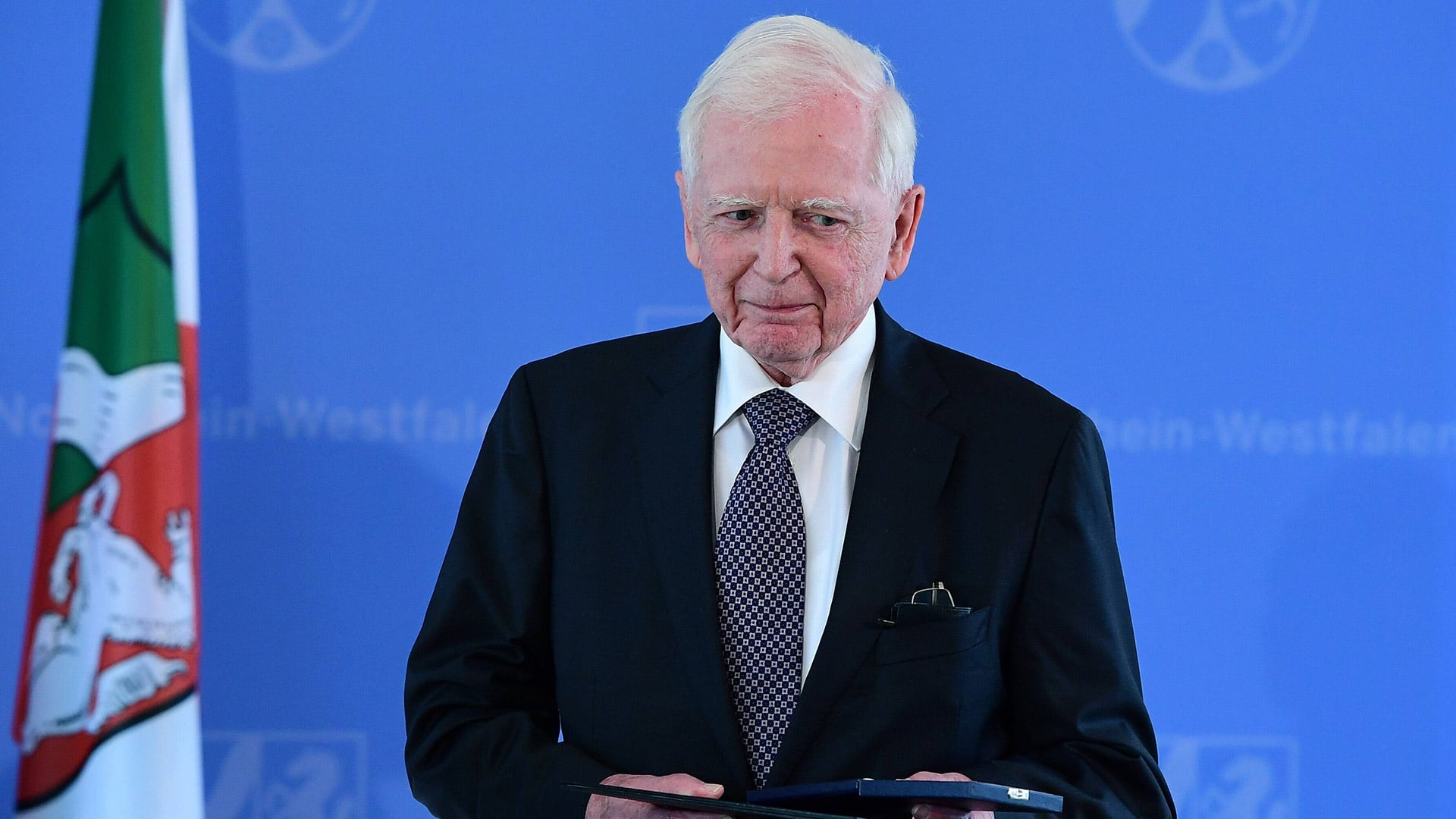 Zur Hausen propuso la hipótesis de que un virus termorresistente presente en la carne y la leche podría estar vinculado con el desarrollo de ciertos tipos de cáncer