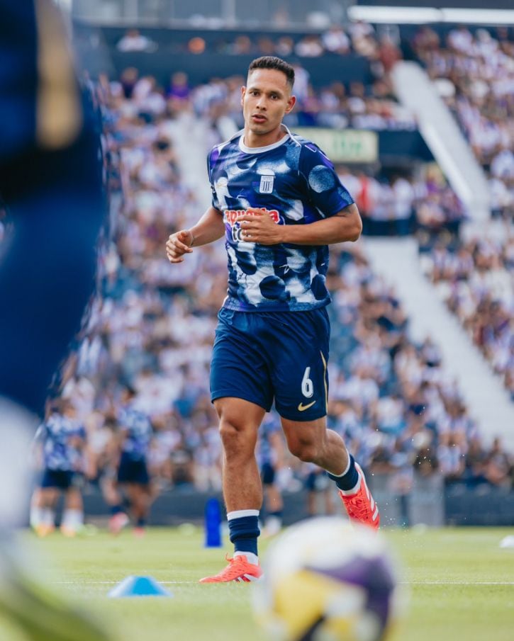Renzo Garcés afrontará la visita de Alianza Lima a Cusco FC con cuatro tarjetas amarillas acumuladas en el Clausura. Una nueva amonestación lo dejaría fuera del siguiente partido ante Atlético Grau. (Alianza Lima)