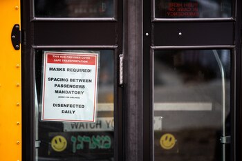 Las escuelas exigen el uso