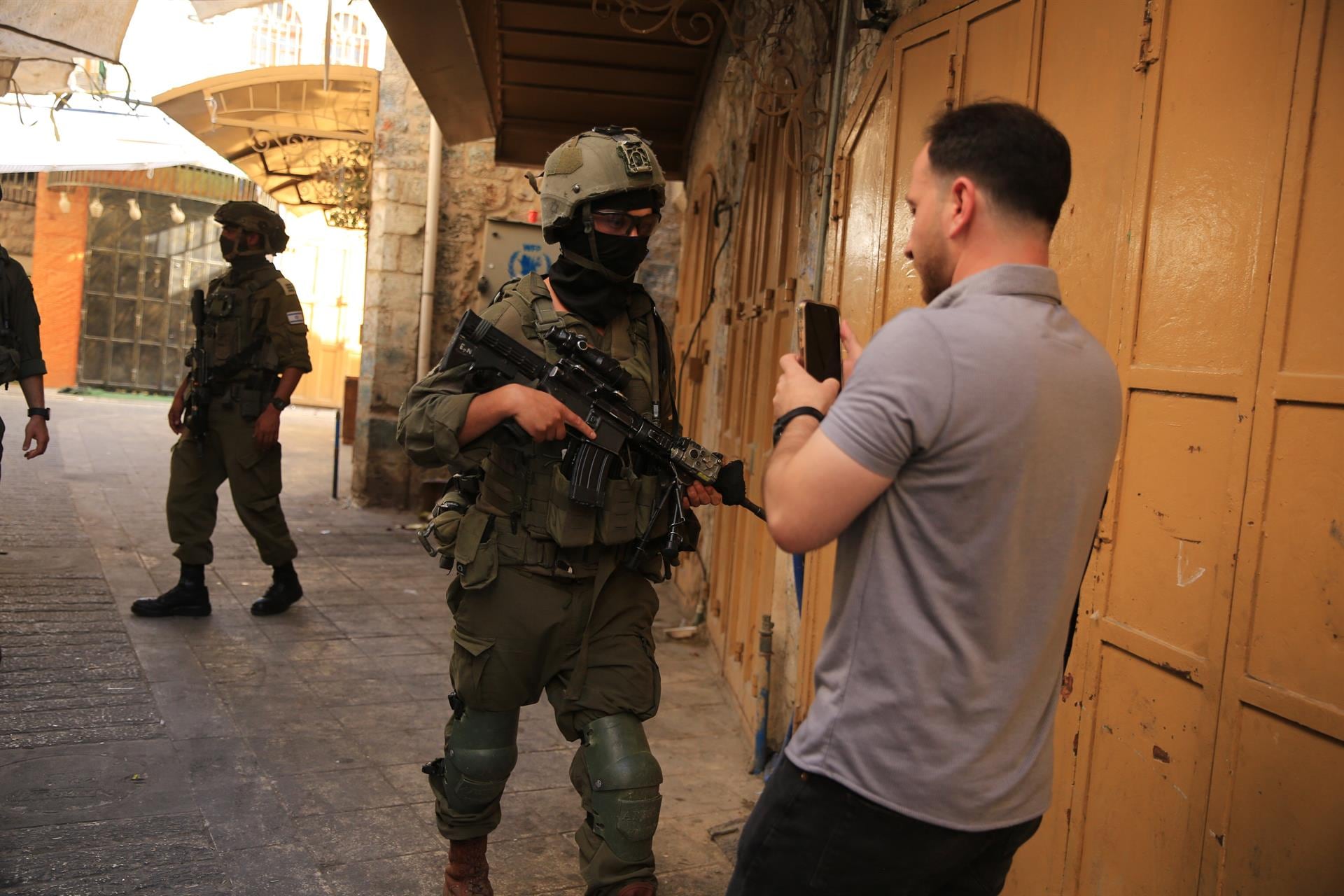 España condena la violencia de los colonos israelíes en Cisjordania tras los incidentes del viernes en Tell