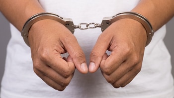 Con metanfetamina, marihuana y un arma: detienen a 3 presuntos miembros de grupo criminal en la colonia Morelos