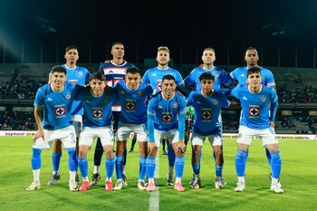 Cruz Azul juega como local