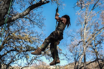 Sarah Beth Riess, masajista del