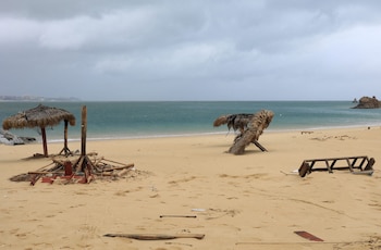 Karina se ubica a 1.640 kilómetros al oesuroeste de la Península de Baja California y no representa una amenaza directa para tierra firme (REUTERS/Fernando Castillo)