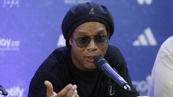 Ronaldinho critica a la selección