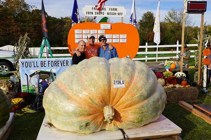 La nueva calabaza más pesada del mundo, con un peso de 1431,5 kg, cultivada por Ron Wallace, de Rhode Island (Crédito: Guiness World Records)