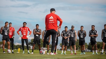 Mano Menezes tomará decisiones radicales en la selección peruana para amistosos de noviembre: “Se fue incómodo con lo que vio en Norteamérica”