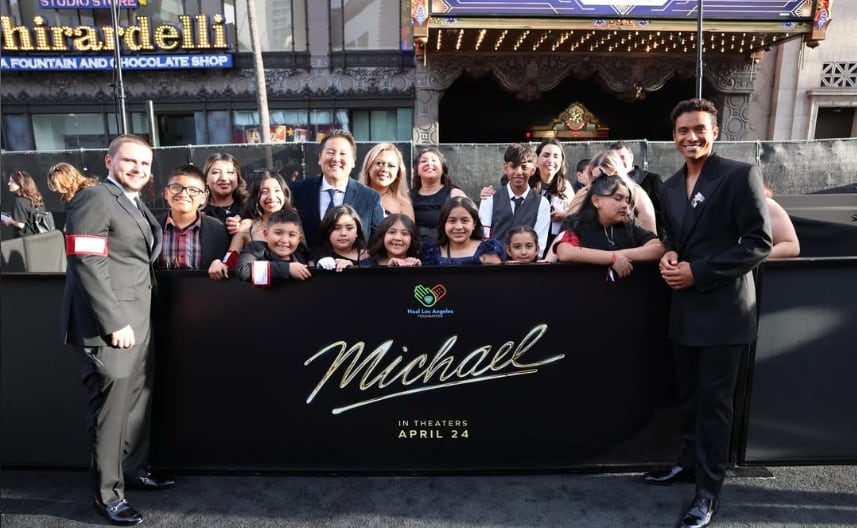 Prince Jackson dijo que ver a Jaafar Jackson caracterizado como Michael Jackson le causó un impacto emocional por el parecido físico (YouTube:@princejackson5601)