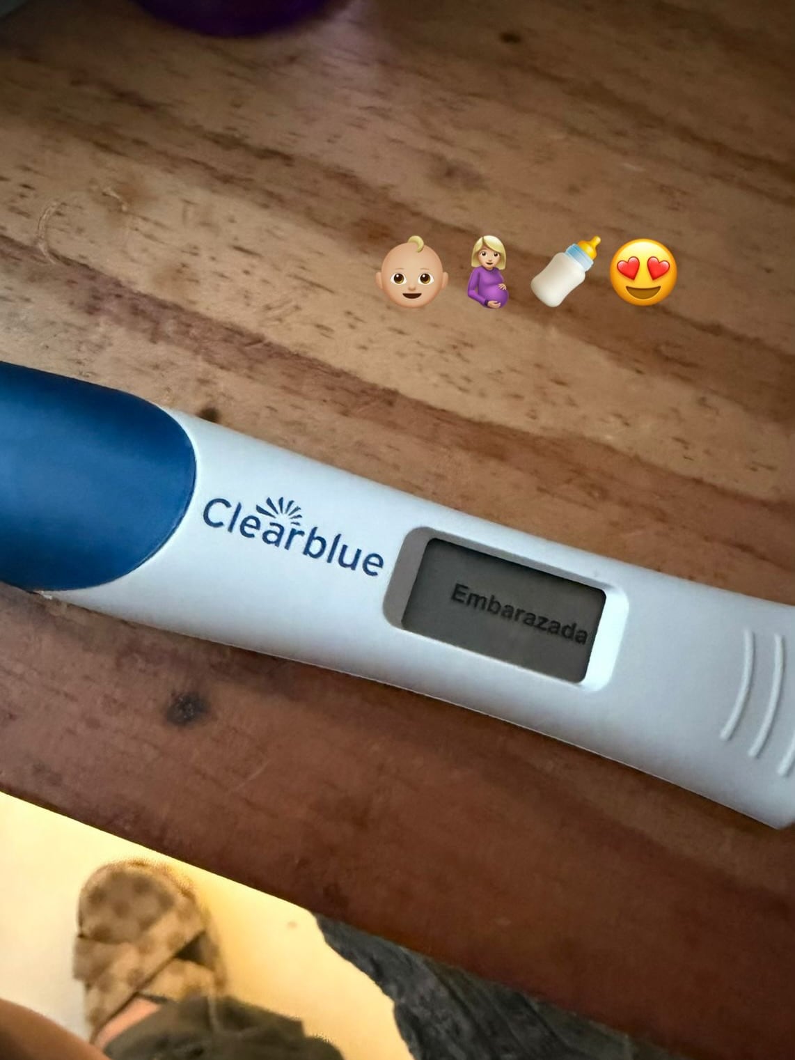Ana del Castillo no informó el tiempo de gestación ni confirmó la identidad del padre de su bebé tras anunciar el embarazo - crédito @anadelcastilloj/Instagram