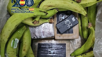 Tres detenidos en el puerto