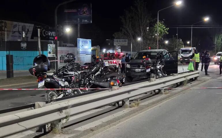 Las inspectoras de tránsito circulaban en motos identificadas con sirenas activas en el momento del impacto (Fotos: LMNeuquen)