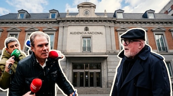 Collage de dos hombres en primer plano con la fachada de la Audiencia Nacional al fondo. Uno sostiene un micrófono rojo y el otro lleva gorra y gafas.