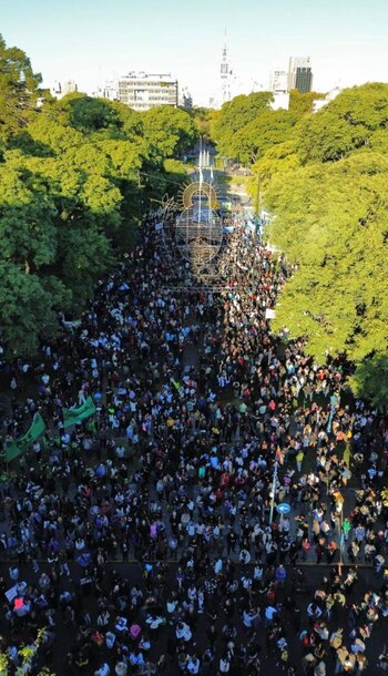 Miles de estudiantes se manifestaron