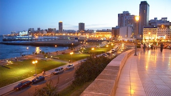 La Mar del Plata nocturna