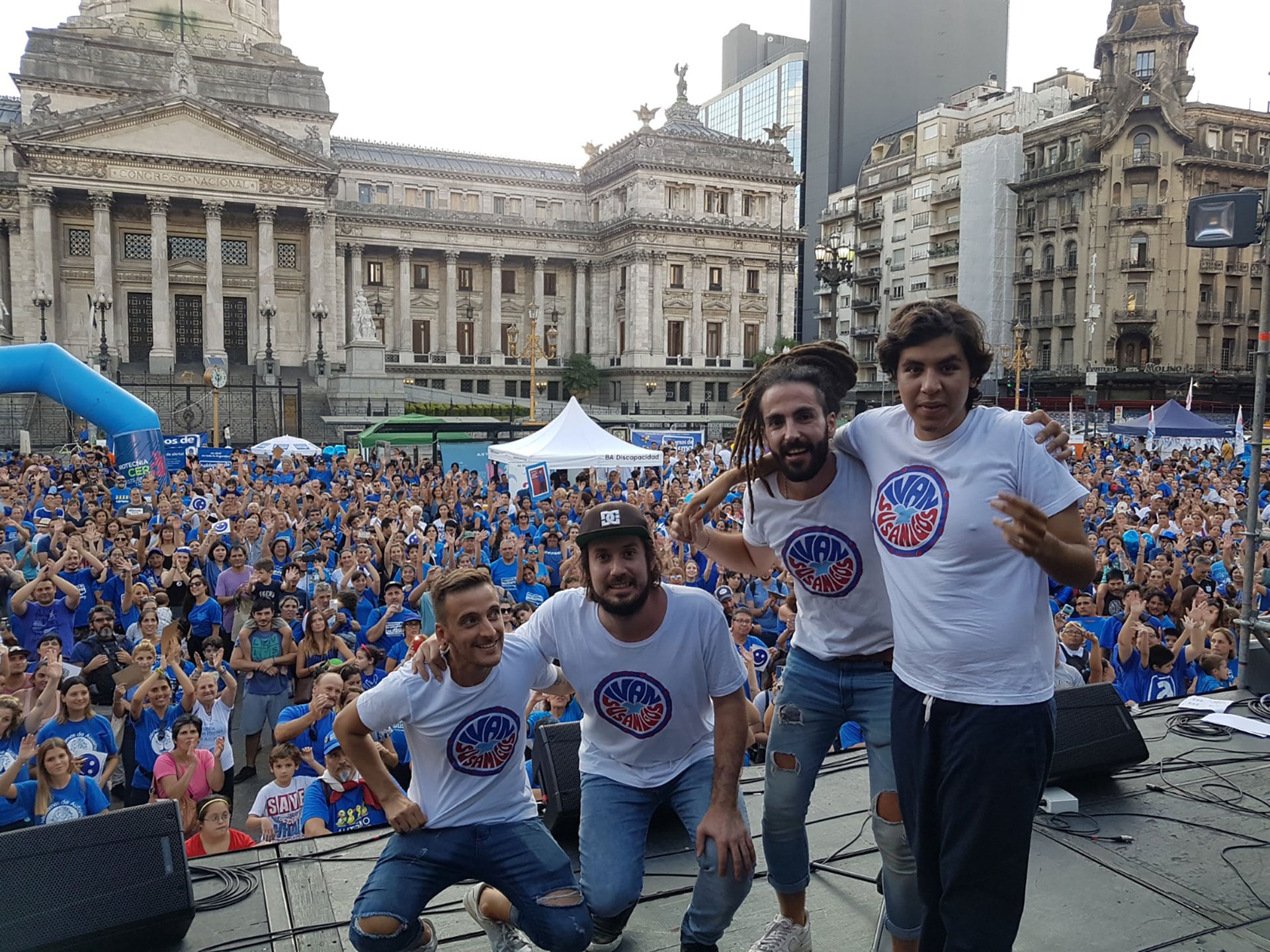 La banda de Iván en el Día de la Concientización del Autismo