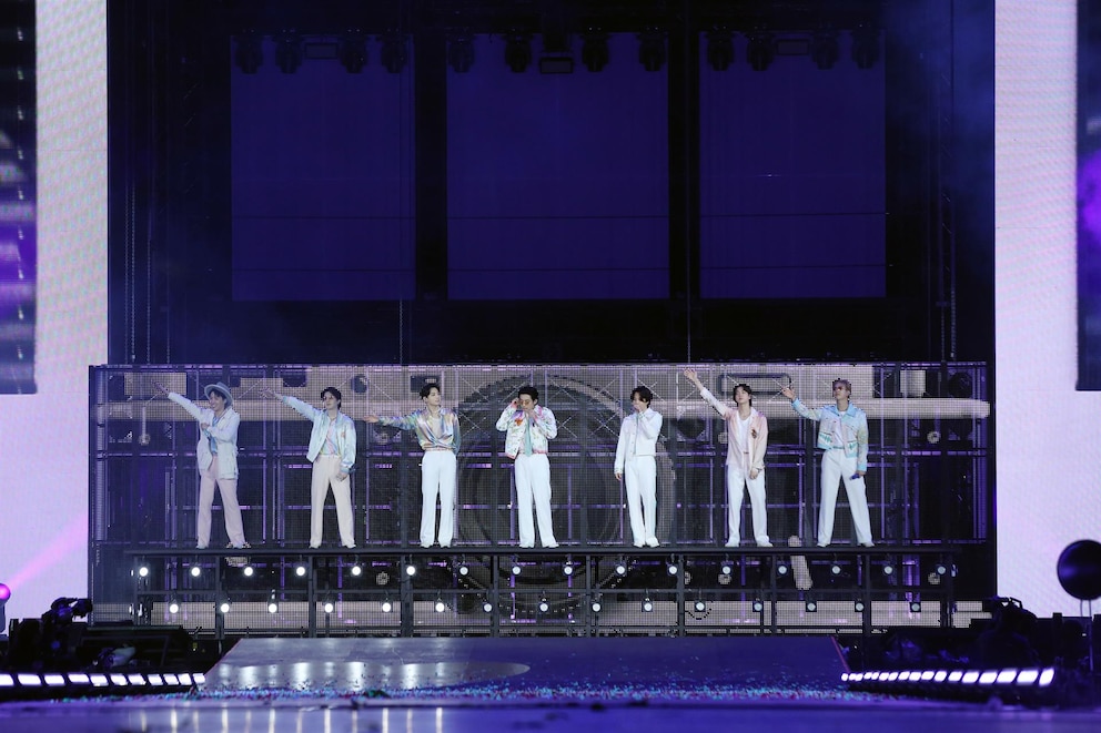 4NZDZQDKF5CWRM5D2KDOTUG3SQ