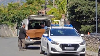 La Policía griega detuvo a un hombre acusado de ocultar durante dos años el cadáver de su padre en un congelador