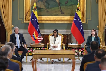 El acuerdo petrolero entre Estados Unidos y Venezuela otorga una participación estadounidense del 35% en North American Blue Energy Partners. (EFE/ Ronald Peña R)