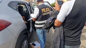 Cuatro policías de Huaura detenidos por exigir S/10 mil a dos mujeres y amenazar con ‘siembra’ de droga| Facebook (NeoNoticias)