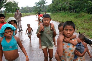 Los nukak representan el 0,1%