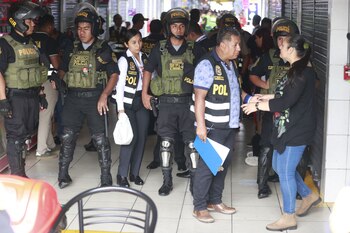 Operativo en Centro Comercial Las